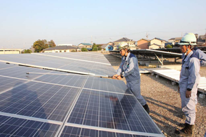 太陽光発電システムメンテナンス